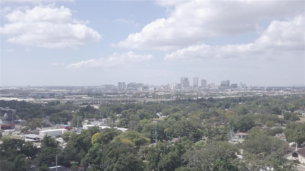 待售: $155,000 (2 贝兹, 1 浴室, 1176 平方英尺)