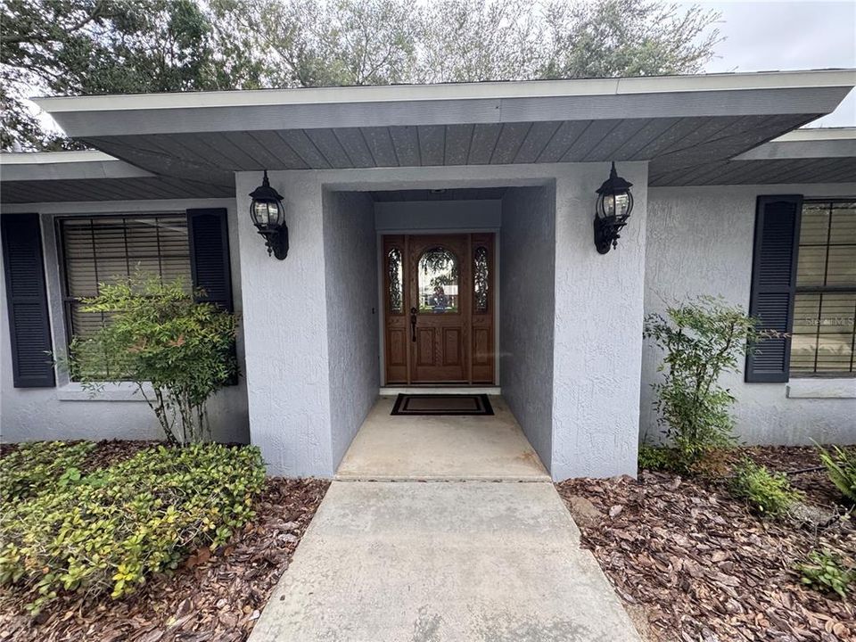 For Sale: $454,900 (3 beds, 2 baths, 1663 Square Feet)