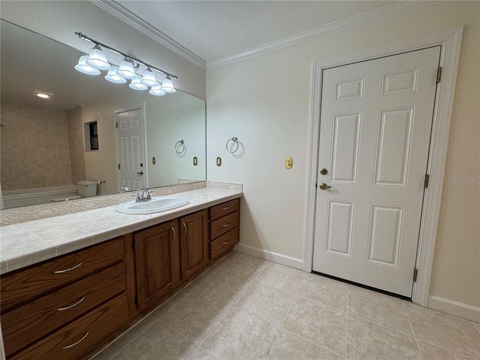 For Sale: $454,900 (3 beds, 2 baths, 1663 Square Feet)