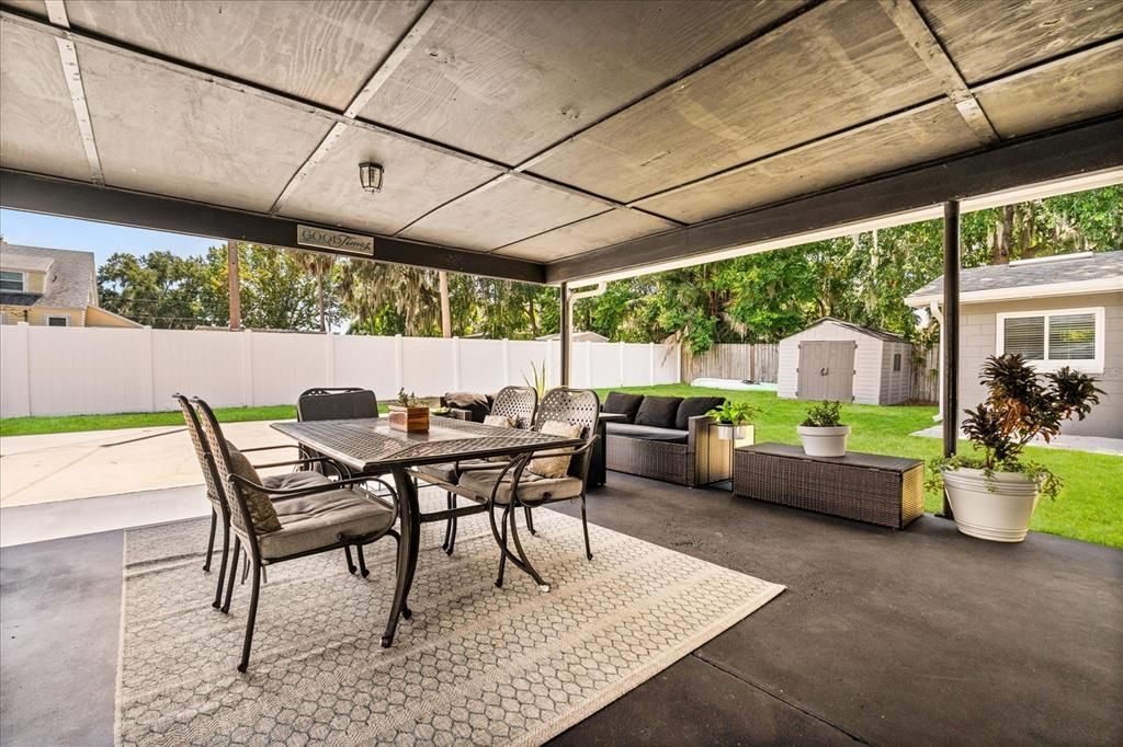 For Sale: $450,000 (4 beds, 2 baths, 2427 Square Feet)