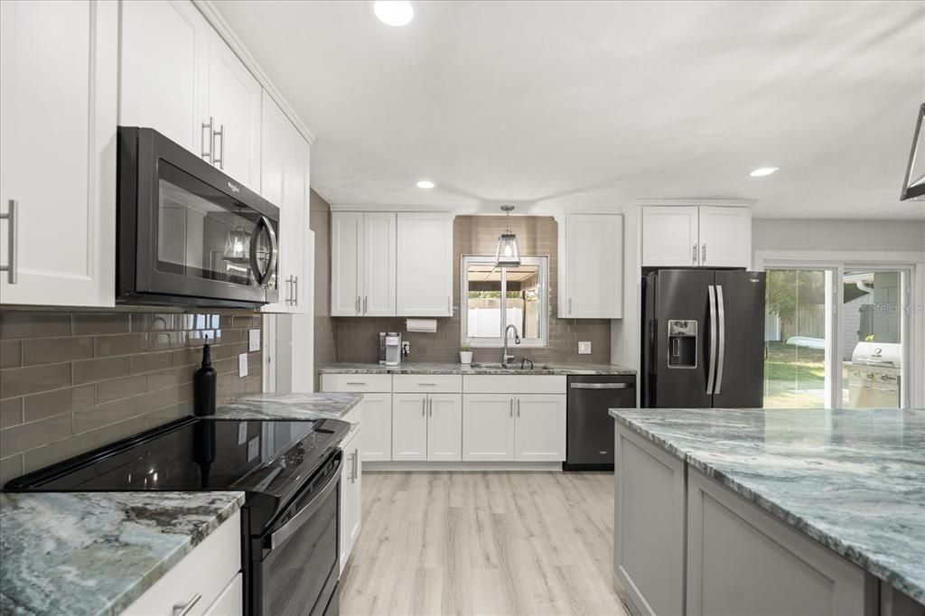 For Sale: $450,000 (4 beds, 2 baths, 2427 Square Feet)