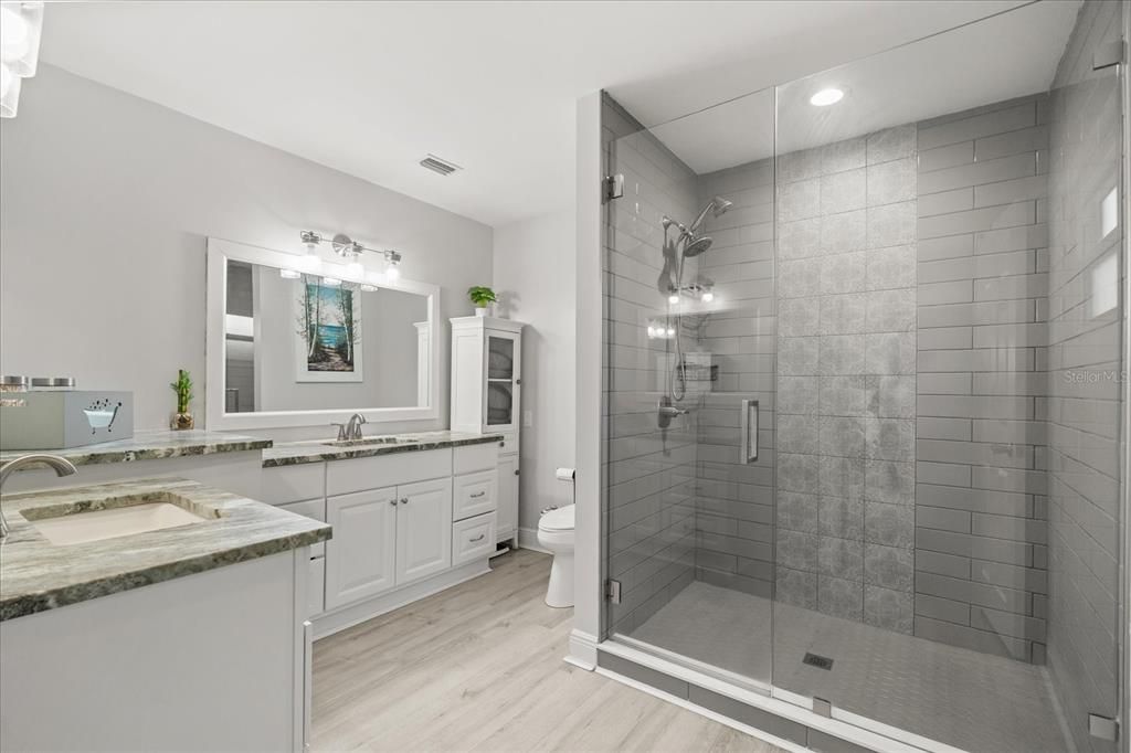 For Sale: $450,000 (4 beds, 2 baths, 2427 Square Feet)