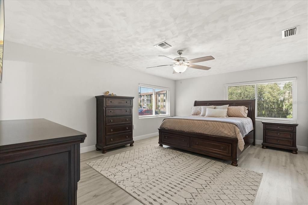 For Sale: $450,000 (4 beds, 2 baths, 2427 Square Feet)