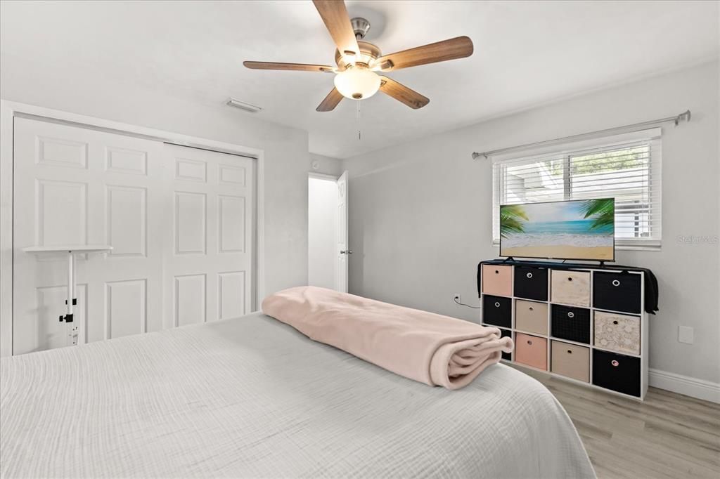 For Sale: $450,000 (4 beds, 2 baths, 2427 Square Feet)