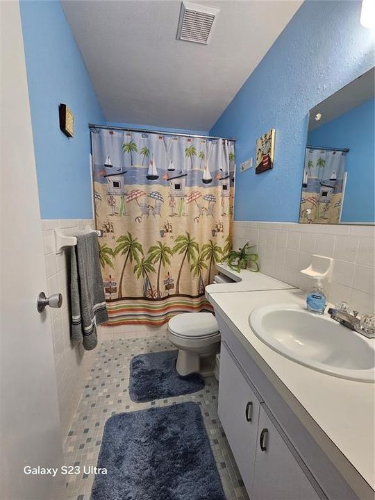 Active With Contract: $135,000 (2 beds, 2 baths, 1100 Square Feet)