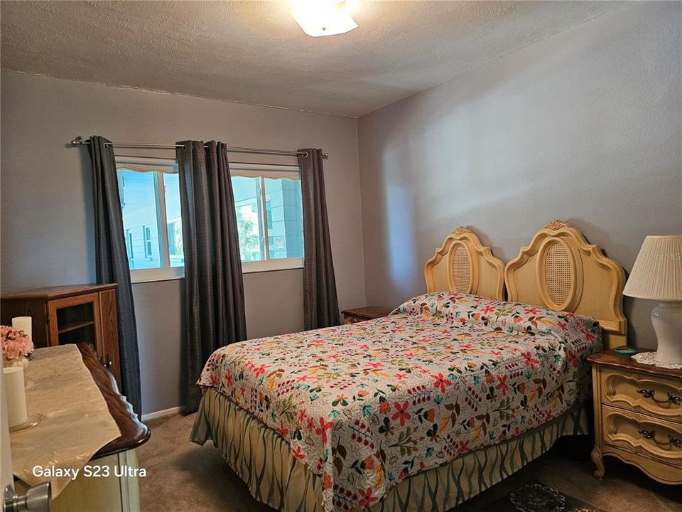 Active With Contract: $135,000 (2 beds, 2 baths, 1100 Square Feet)