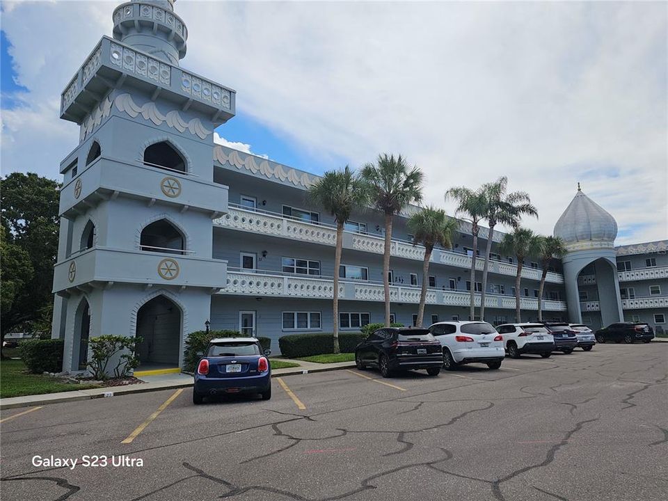 Active With Contract: $135,000 (2 beds, 2 baths, 1100 Square Feet)