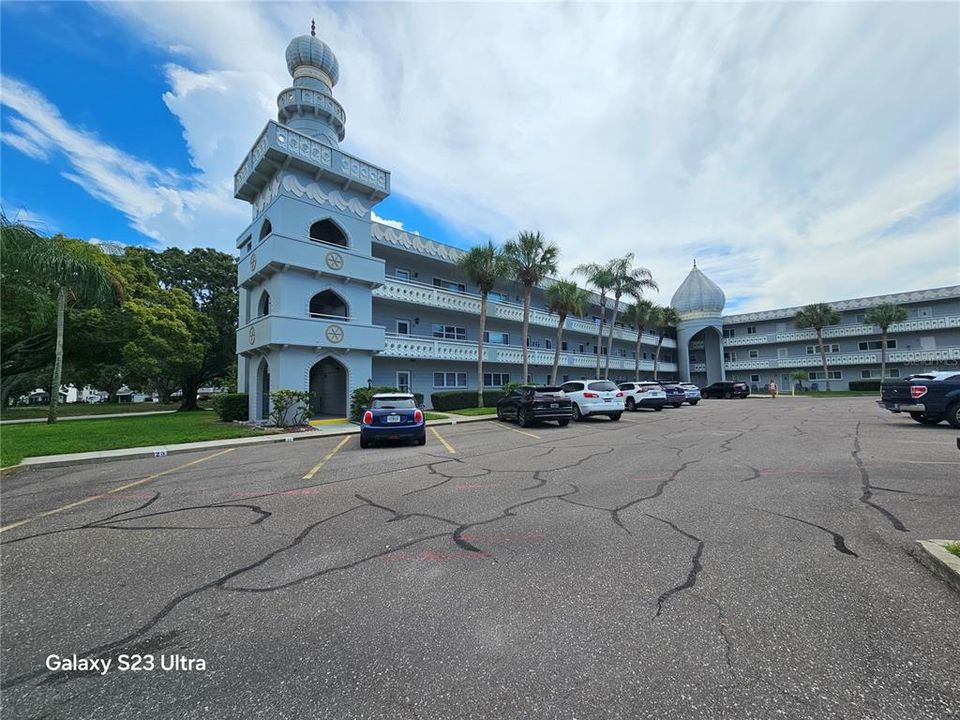 Active With Contract: $135,000 (2 beds, 2 baths, 1100 Square Feet)