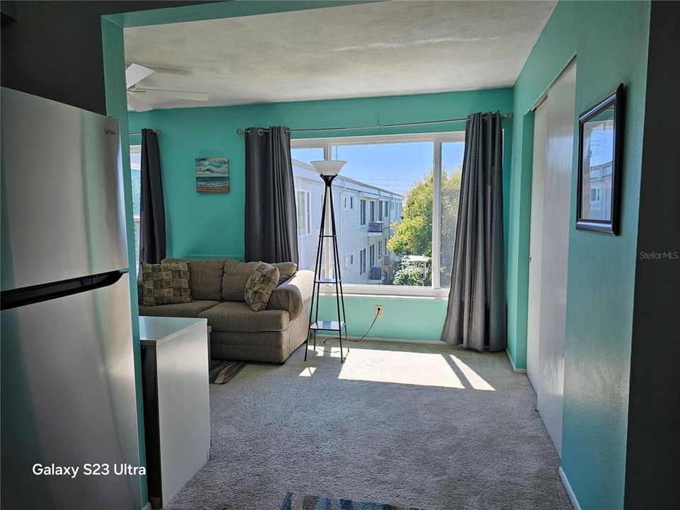 Active With Contract: $135,000 (2 beds, 2 baths, 1100 Square Feet)