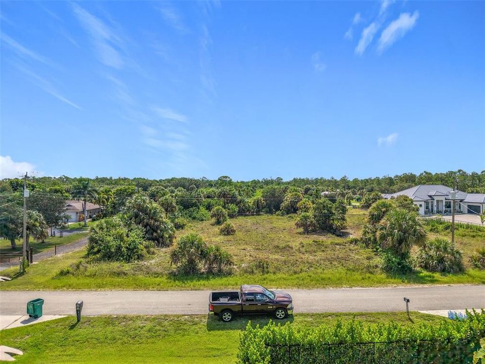 最近售出: $225,000 (2.27 acres)