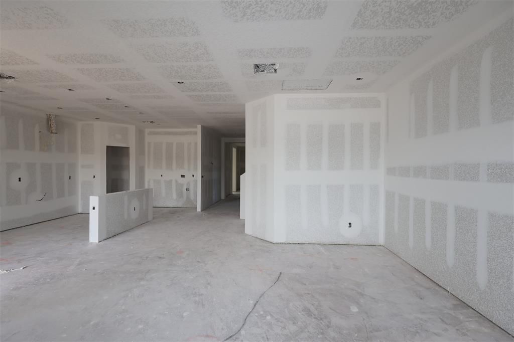 Active With Contract: $494,990 (5 beds, 4 baths, 2900 Square Feet)