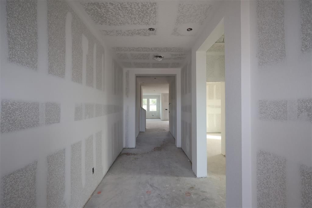 Active With Contract: $494,990 (5 beds, 4 baths, 2900 Square Feet)