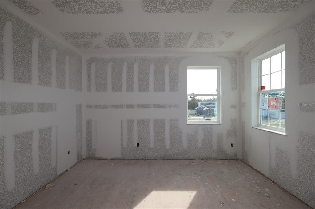 Active With Contract: $494,990 (5 beds, 4 baths, 2900 Square Feet)