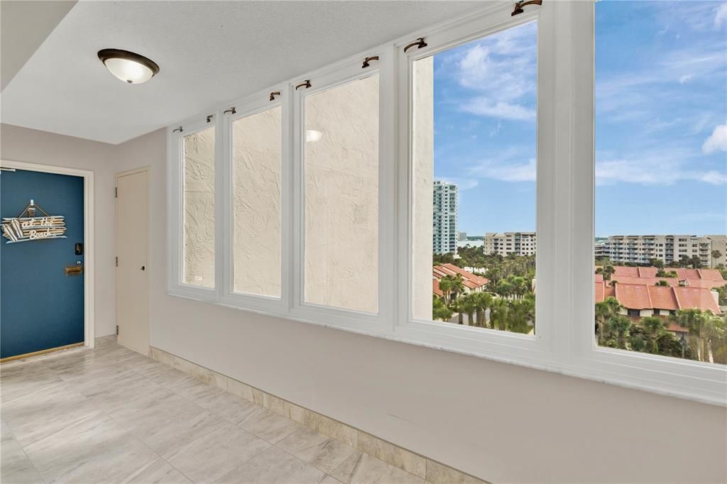 出租: $3,200 (2 贝兹, 2 浴室, 1200 平方英尺)