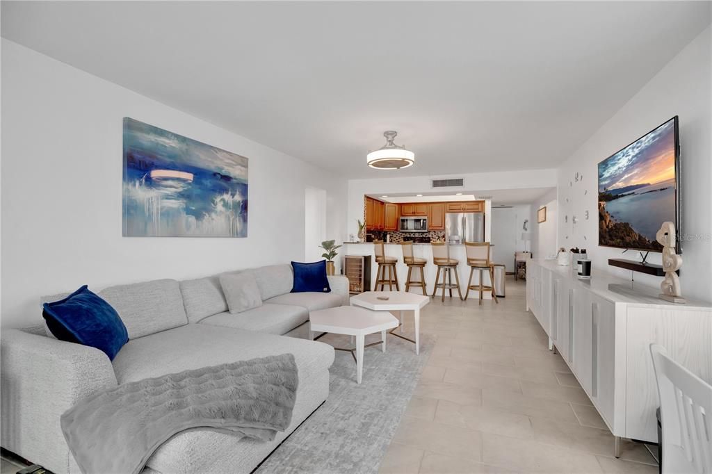 出租: $3,200 (2 贝兹, 2 浴室, 1200 平方英尺)