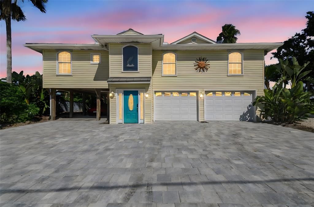 待售: $995,000 (3 贝兹, 3 浴室, 1922 平方英尺)