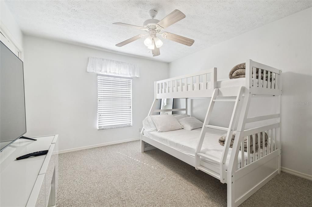 待售: $995,000 (3 贝兹, 3 浴室, 1922 平方英尺)