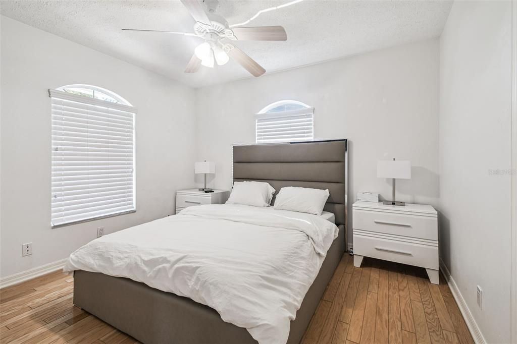 待售: $995,000 (3 贝兹, 3 浴室, 1922 平方英尺)