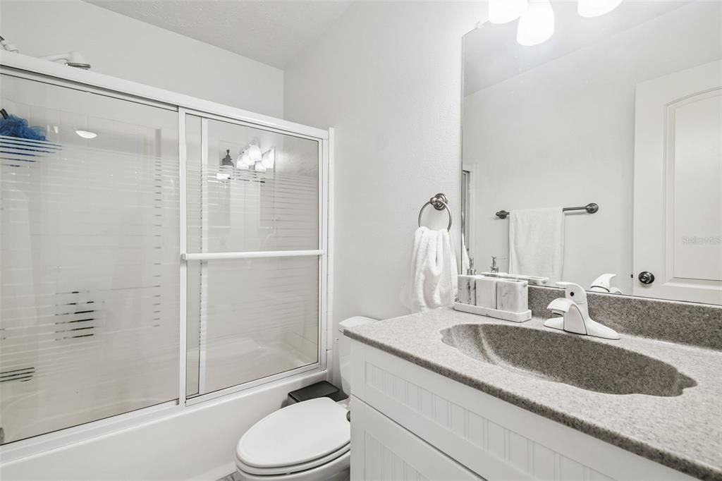 待售: $995,000 (3 贝兹, 3 浴室, 1922 平方英尺)