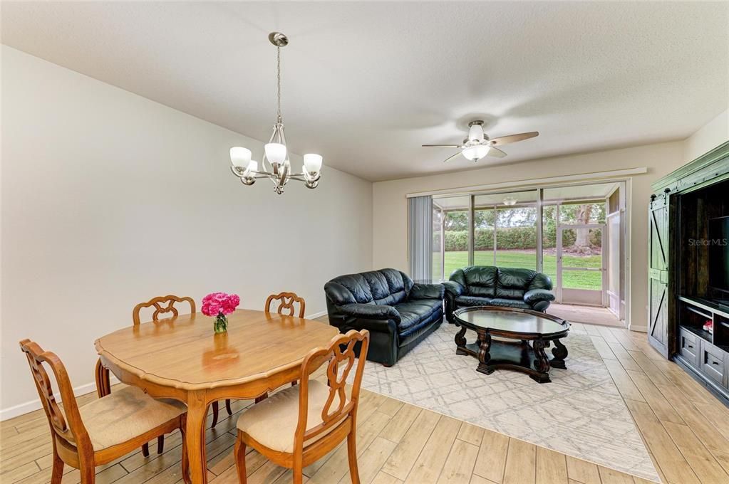 Active With Contract: $299,900 (3 beds, 2 baths, 1596 Square Feet)