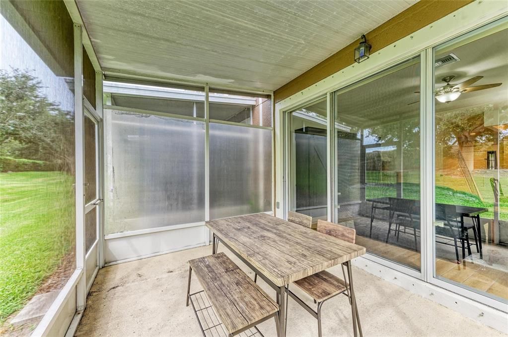 Active With Contract: $299,900 (3 beds, 2 baths, 1596 Square Feet)