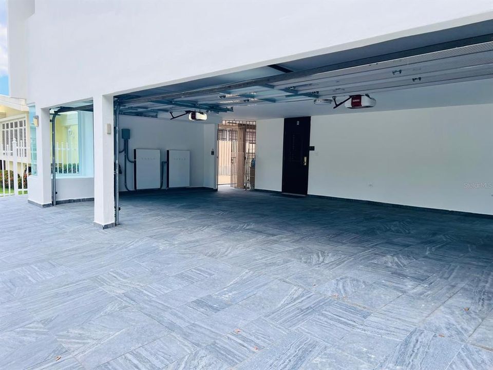 待售: $700,000 (5 贝兹, 4 浴室, 2808 平方英尺)