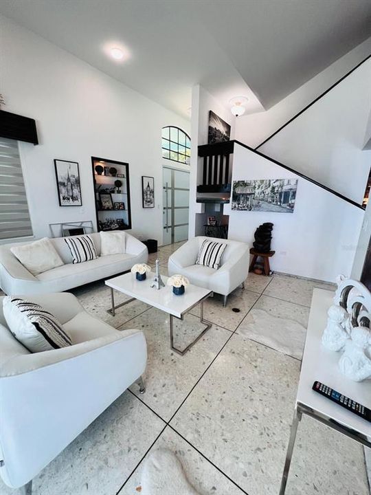 待售: $700,000 (5 贝兹, 4 浴室, 2808 平方英尺)