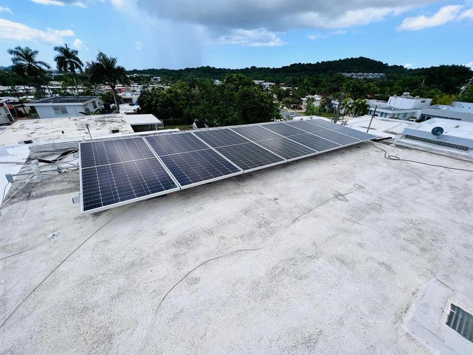 待售: $700,000 (5 贝兹, 4 浴室, 2808 平方英尺)