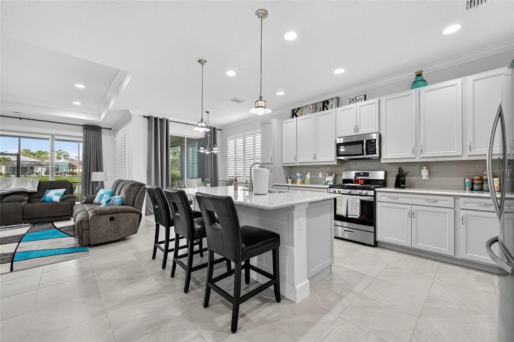 En Venta: $600,000 (2 camas, 2 baños, 2067 Pies cuadrados)