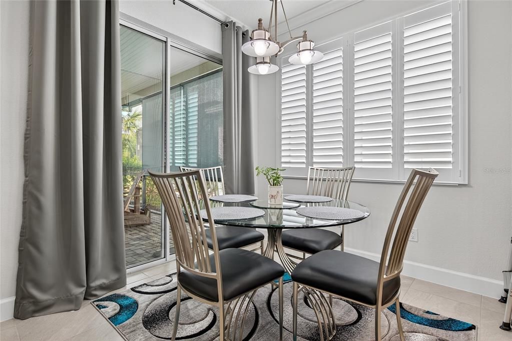 En Venta: $600,000 (2 camas, 2 baños, 2067 Pies cuadrados)