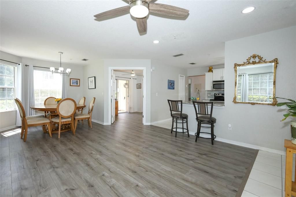 Active With Contract: $224,900 (3 beds, 2 baths, 1151 Square Feet)