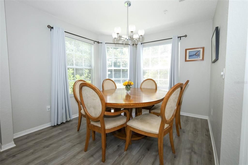 Active With Contract: $224,900 (3 beds, 2 baths, 1151 Square Feet)