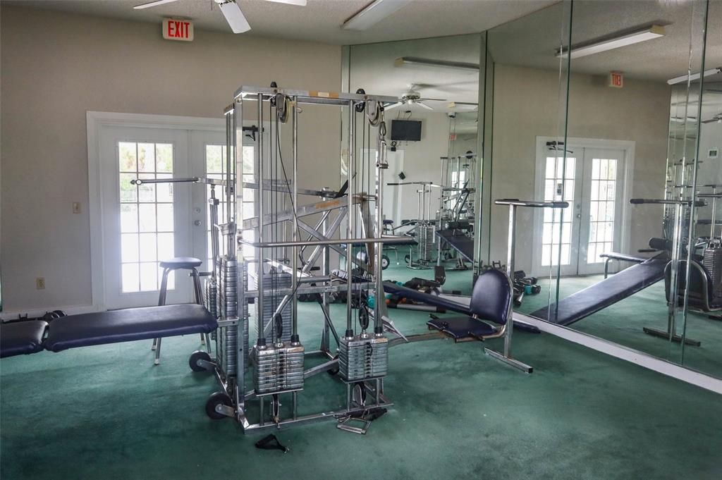 Active With Contract: $224,900 (3 beds, 2 baths, 1151 Square Feet)