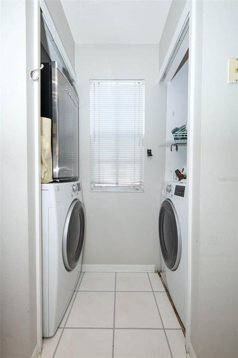 Active With Contract: $224,900 (3 beds, 2 baths, 1151 Square Feet)