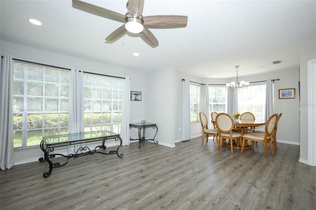 Active With Contract: $224,900 (3 beds, 2 baths, 1151 Square Feet)