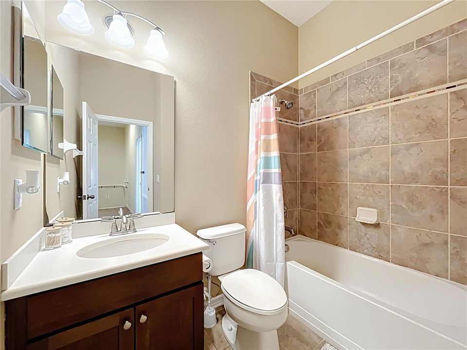 For Sale: $279,000 (3 beds, 2 baths, 1550 Square Feet)