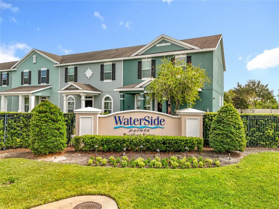 For Sale: $279,000 (3 beds, 2 baths, 1550 Square Feet)