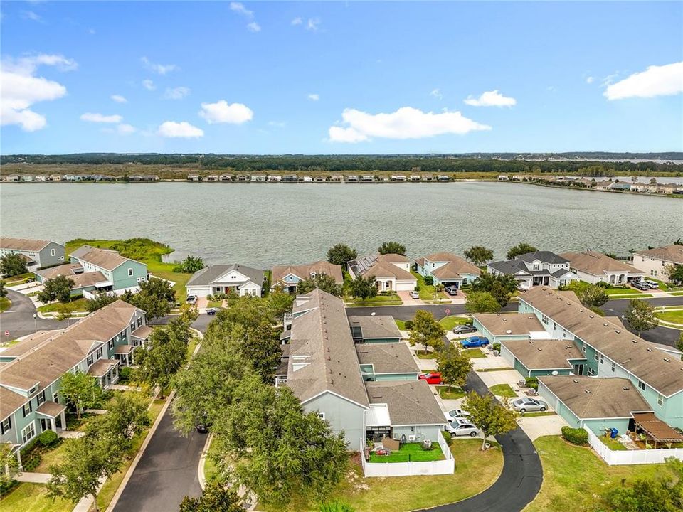 For Sale: $279,000 (3 beds, 2 baths, 1550 Square Feet)