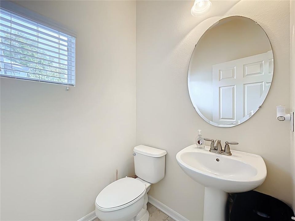 For Sale: $279,000 (3 beds, 2 baths, 1550 Square Feet)