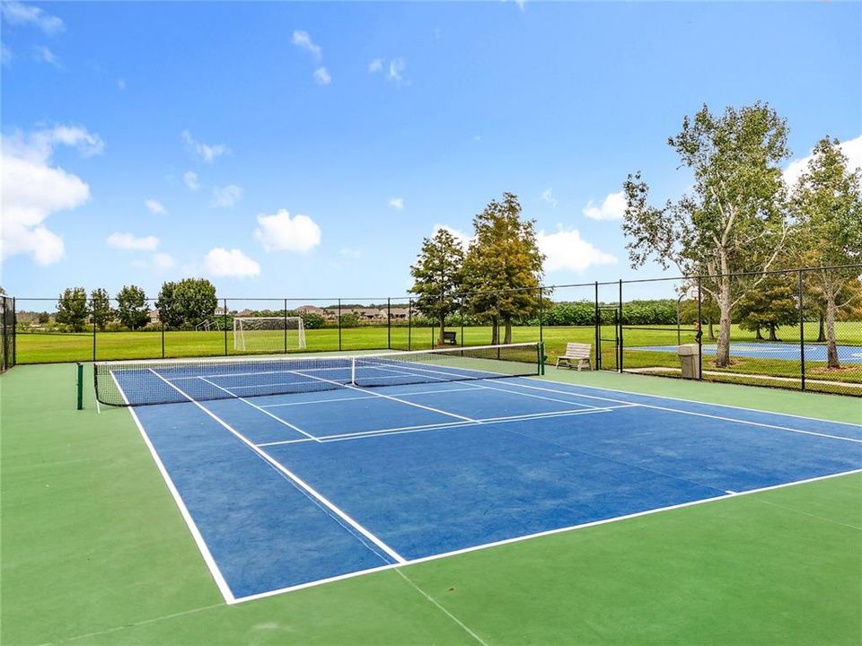 For Sale: $279,000 (3 beds, 2 baths, 1550 Square Feet)