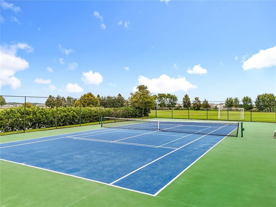 For Sale: $279,000 (3 beds, 2 baths, 1550 Square Feet)