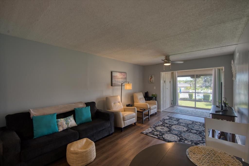 В аренду: $1,750 (1 спален, 1 ванн, 775 Квадратных фут)