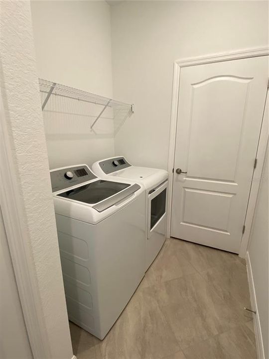 For Rent: $3,000 (2 beds, 2 baths, 1950 Square Feet)
