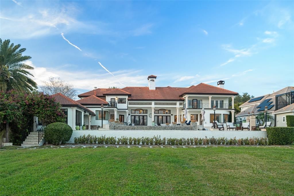 For Sale: $4,650,000 (5 beds, 5 baths, 7183 Square Feet)