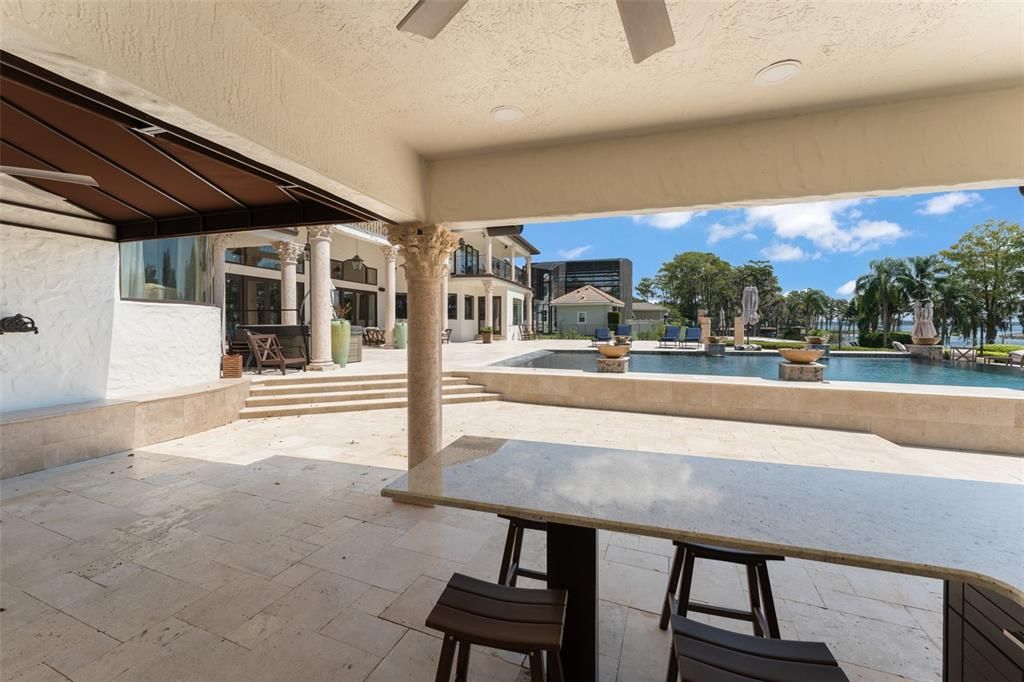 For Sale: $4,650,000 (5 beds, 5 baths, 7183 Square Feet)