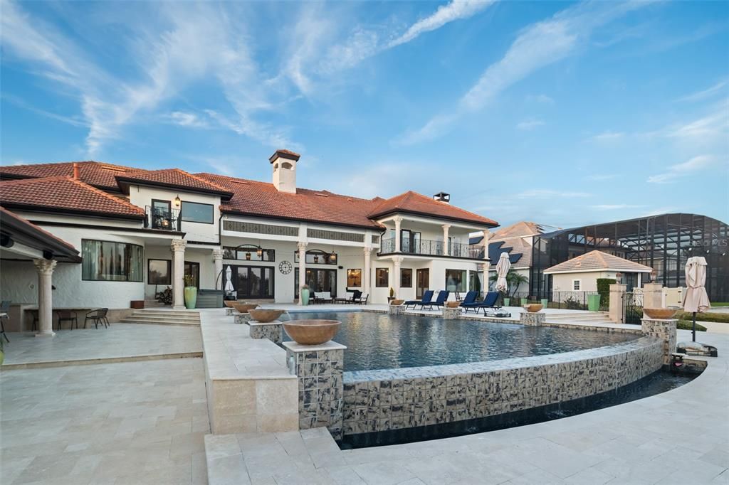 For Sale: $4,650,000 (5 beds, 5 baths, 7183 Square Feet)