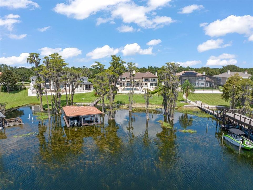 For Sale: $4,650,000 (5 beds, 5 baths, 7183 Square Feet)