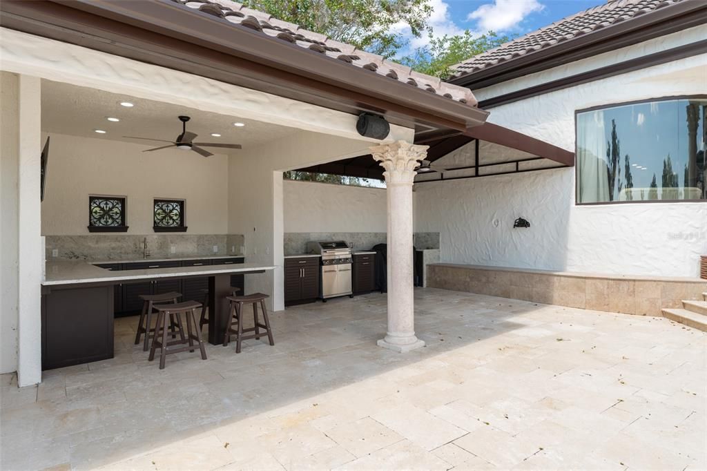 For Sale: $4,650,000 (5 beds, 5 baths, 7183 Square Feet)