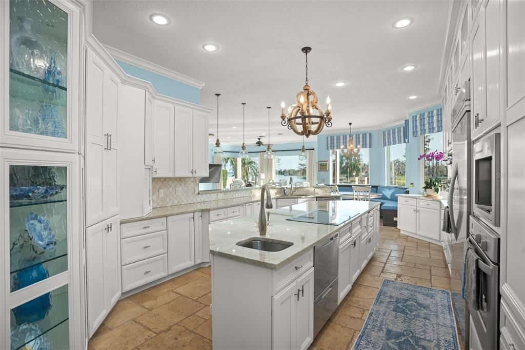 For Sale: $4,650,000 (5 beds, 5 baths, 7183 Square Feet)