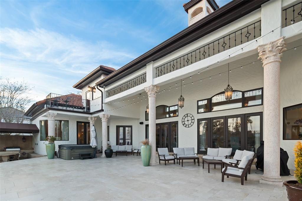 For Sale: $4,650,000 (5 beds, 5 baths, 7183 Square Feet)